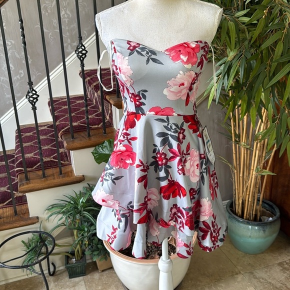 B Darlin NWT strapless dress floral size 9/10 - Picture 9 of 11